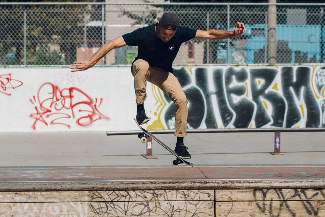 What Are the Best Skateboarding Tricks for Beginners?