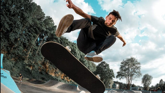 Kickflip the Heat: How to Dress for Hot Weather Skateboarding